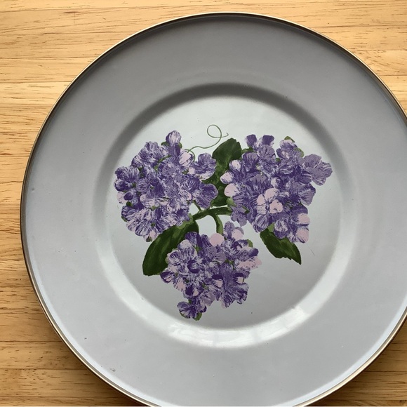 Charming enamel serving bowl plus 2 enamel plates - Picture 2 of 6